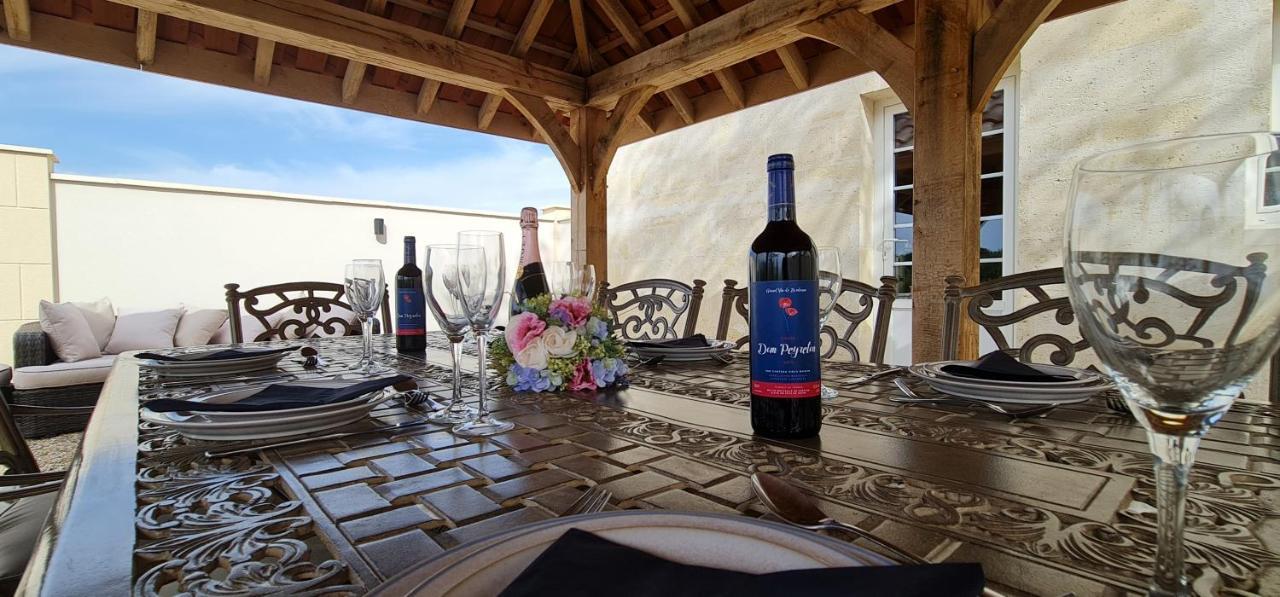 Dom Peyreton Prestige Cottages Set In A Charming Wine Property Villegouge Ngoại thất bức ảnh